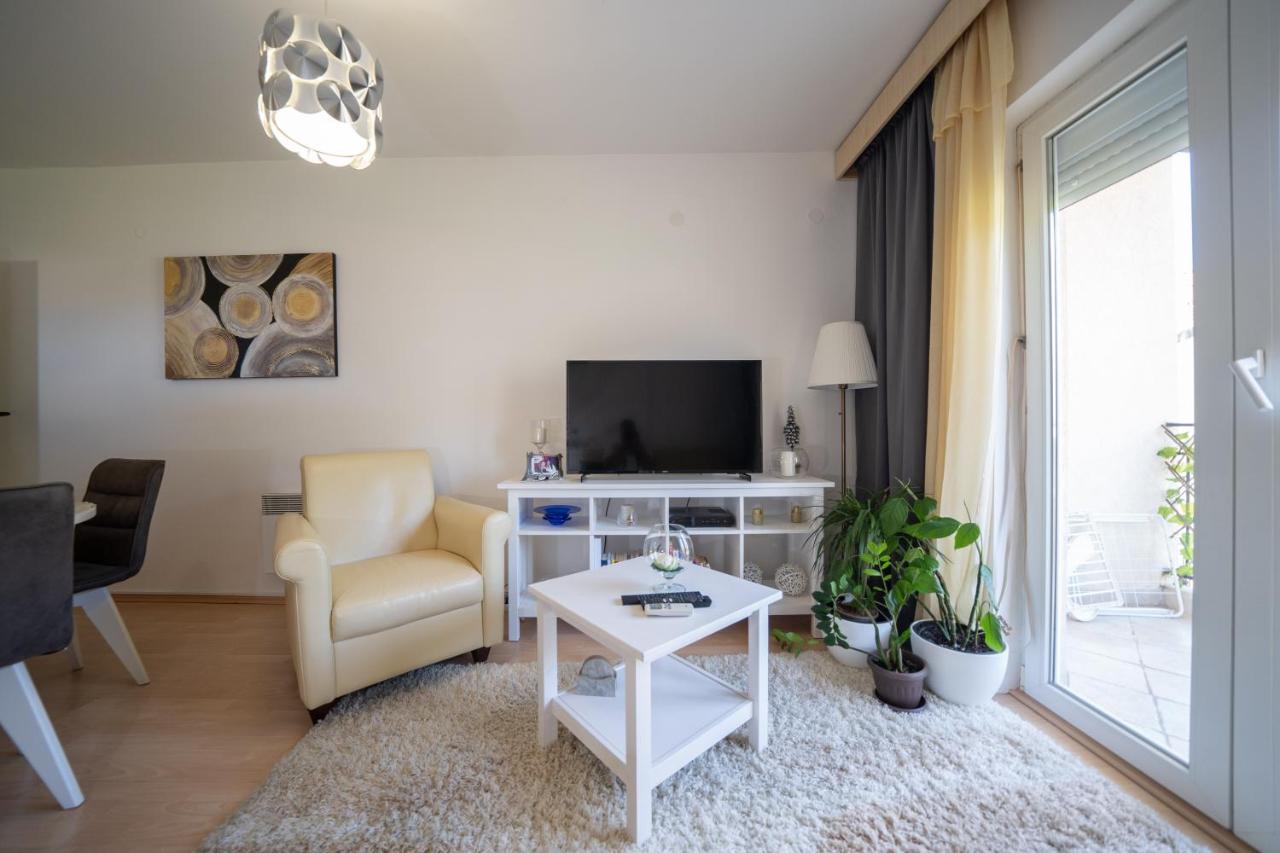 Sunshine Apartment Kotor Ngoại thất bức ảnh